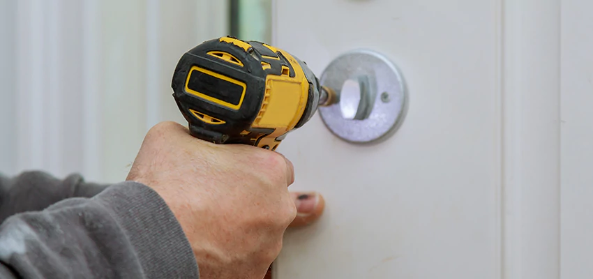 Street Locksmith For Smart Lock Repair in Norco, CA